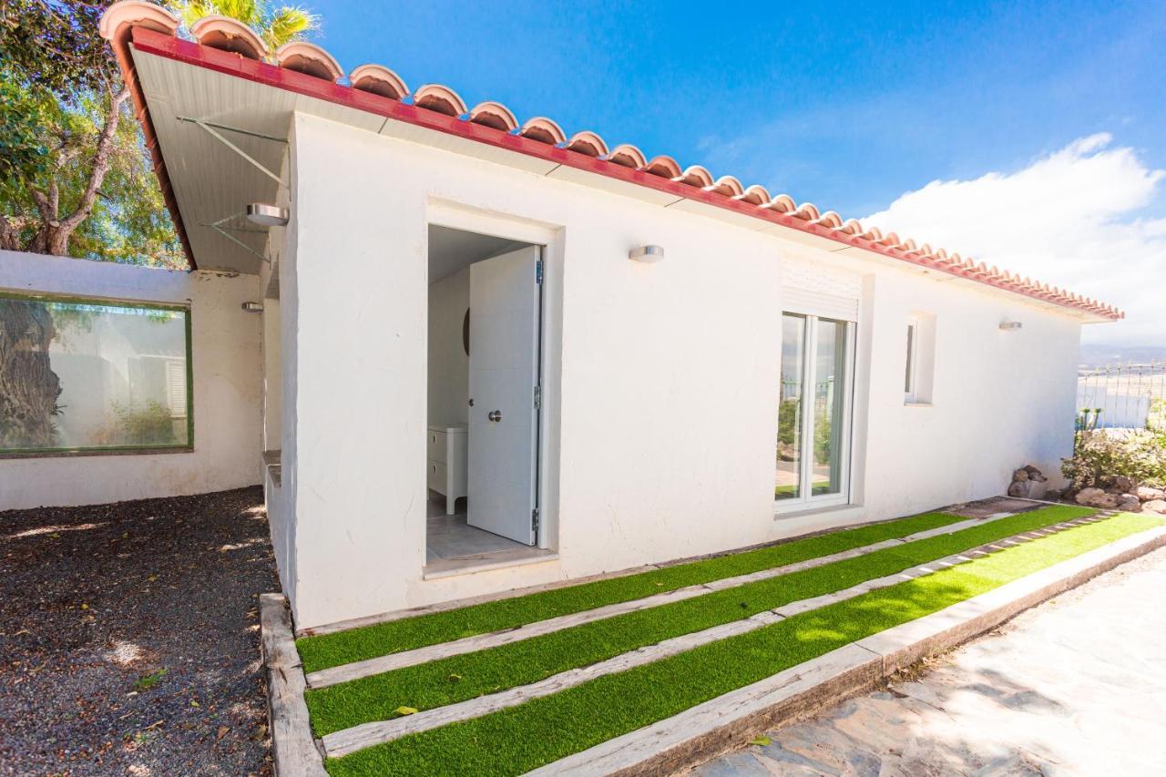 Alamos Park-Stunning Villa In Huge Private Grounds San Miguel de Abona Exterior foto